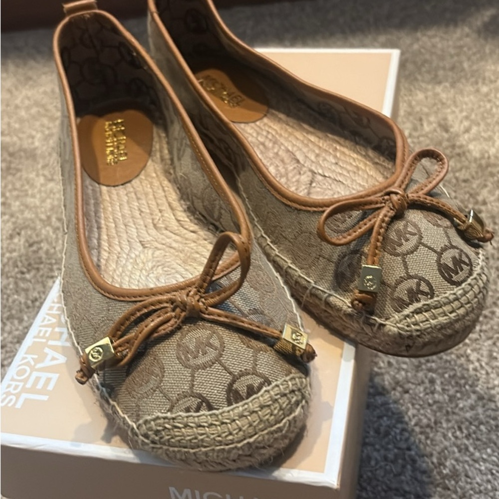 Michael Kors Brown Logo Flats with Bow Detail